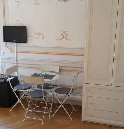 Piazza Del Popolo Bed and Breakfast