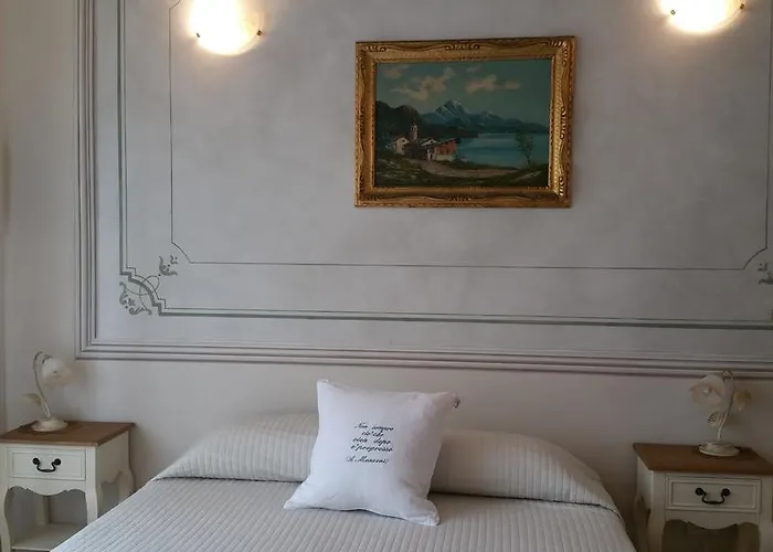 Piazza Del Popolo 4* Roma